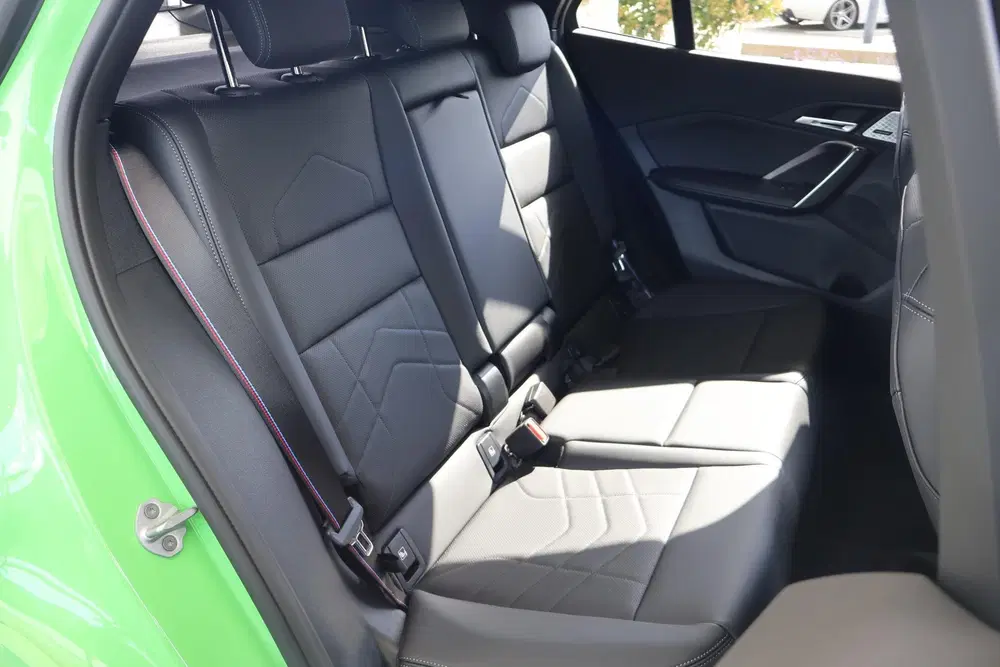 BMW iX2 eDrive20 uit 2025, foto 10