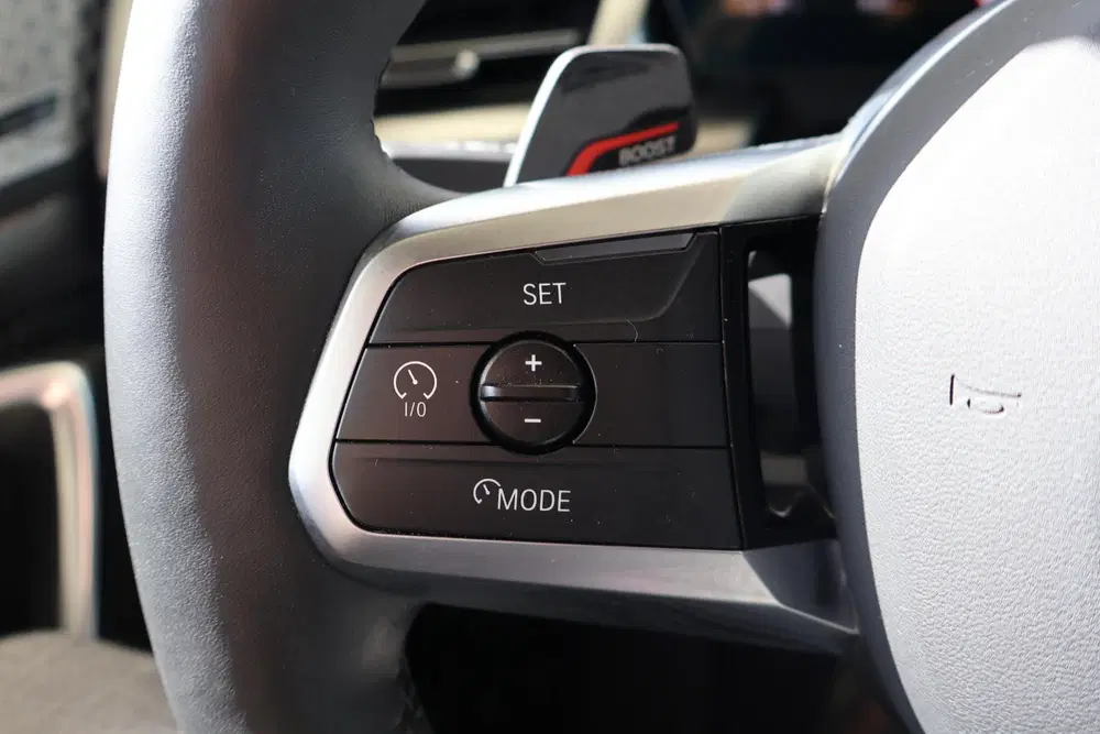 BMW iX2 eDrive20 uit 2025, foto 18
