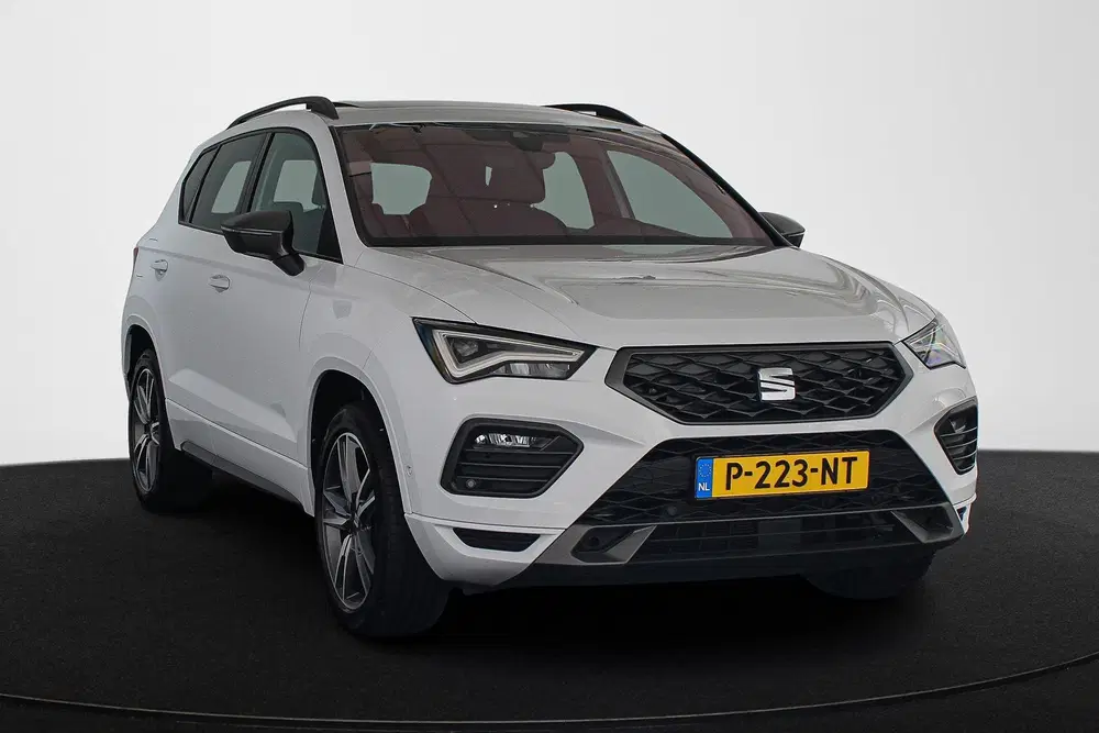 SEAT Ateca 1.5 TSI FR Business Intense Automaat Trekh uit 2022, foto 2