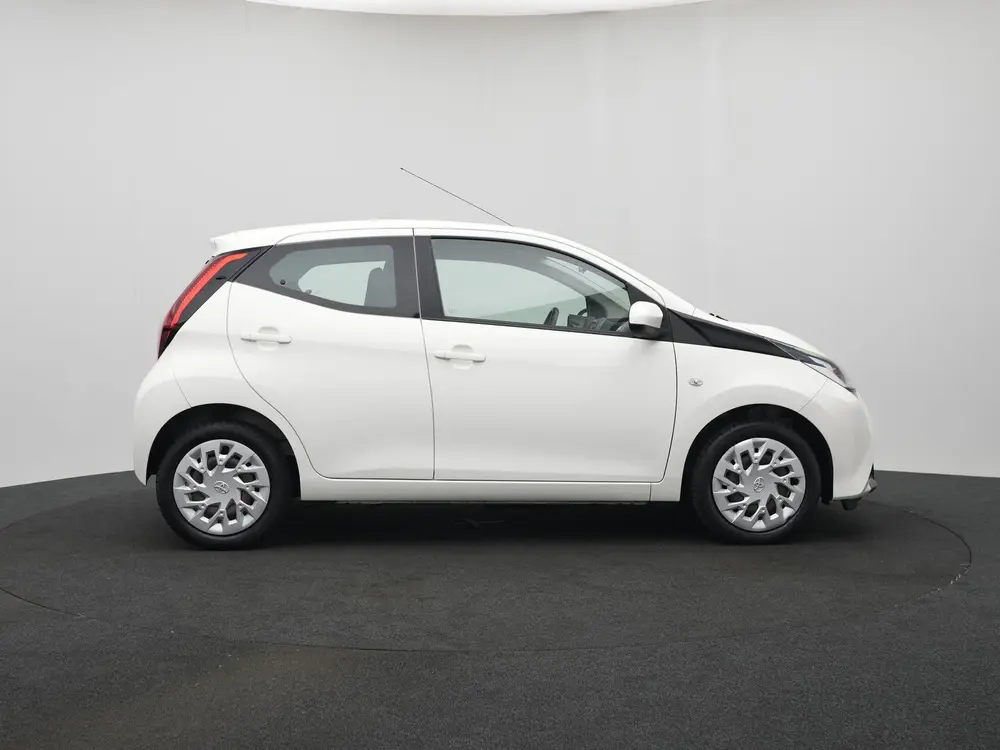 Toyota Aygo 1.0 VVT-i x-play uit 2019, foto 11