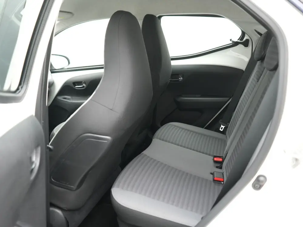 Toyota Aygo 1.0 VVT-i x-play uit 2019, foto 18