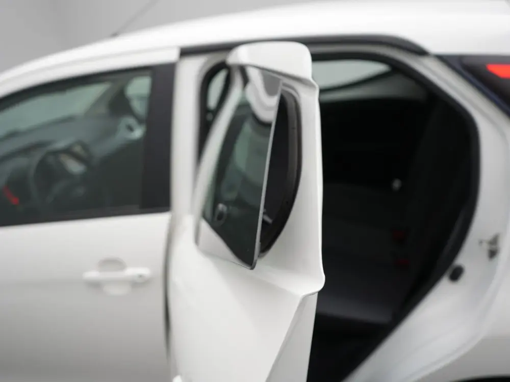 Toyota Aygo 1.0 VVT-i x-play uit 2019, foto 19