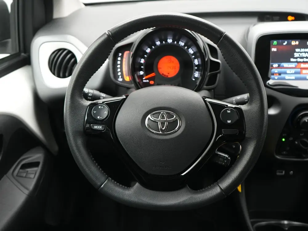 Toyota Aygo 1.0 VVT-i x-play uit 2019, foto 5