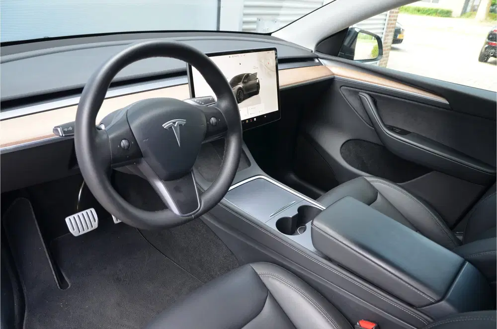 Tesla Model Y Performance AWD 75 kWh Trekhaak (1.600kg) uit 2022, foto 10