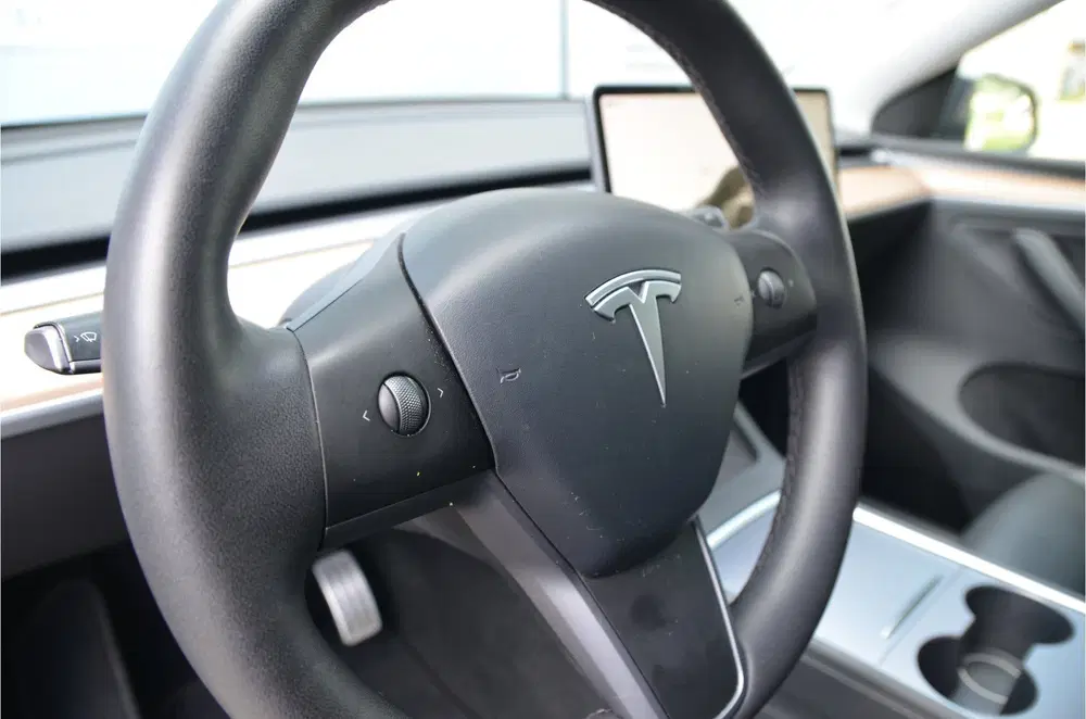 Tesla Model Y Performance AWD 75 kWh Trekhaak (1.600kg) uit 2022, foto 15