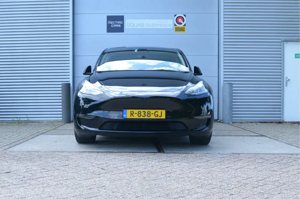 Tesla Model Y Performance AWD 75 kWh Trekhaak (1.600kg) uit 2022, foto 6