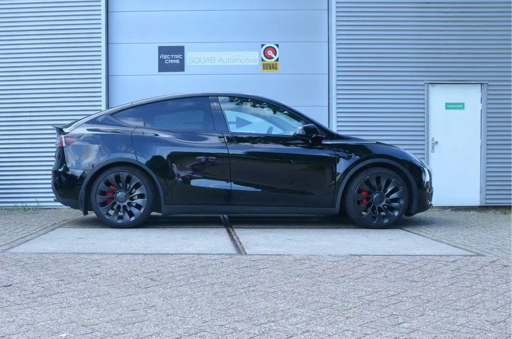 Tesla Model Y Performance AWD 75 kWh Trekhaak (1.600kg) uit 2022, foto 7