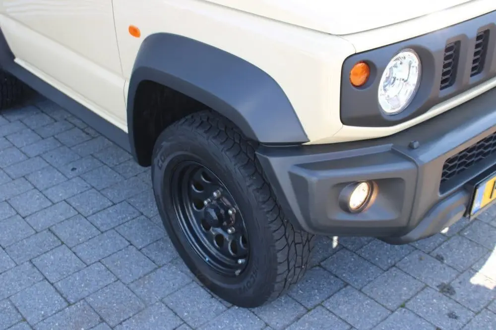 Suzuki Jimny 1.5 Stijl | 4x4 | AllGrip | 4 Persoons | Clima uit 2019, foto 12