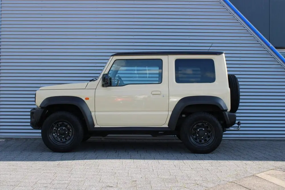 Suzuki Jimny 1.5 Stijl | 4x4 | AllGrip | 4 Persoons | Clima uit 2019, foto 5