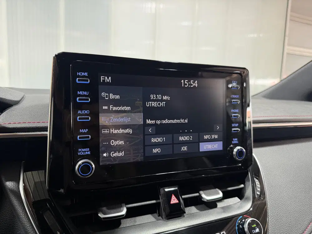 Toyota Corolla 1.8 Hybrid Executive Trekhaak uit 2020, foto 16