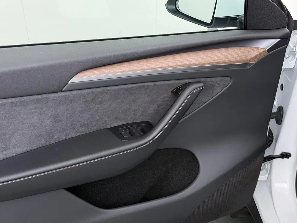 Tesla Model Y Performance AWD 75 kWh SOH 94% uit 2024, foto 16