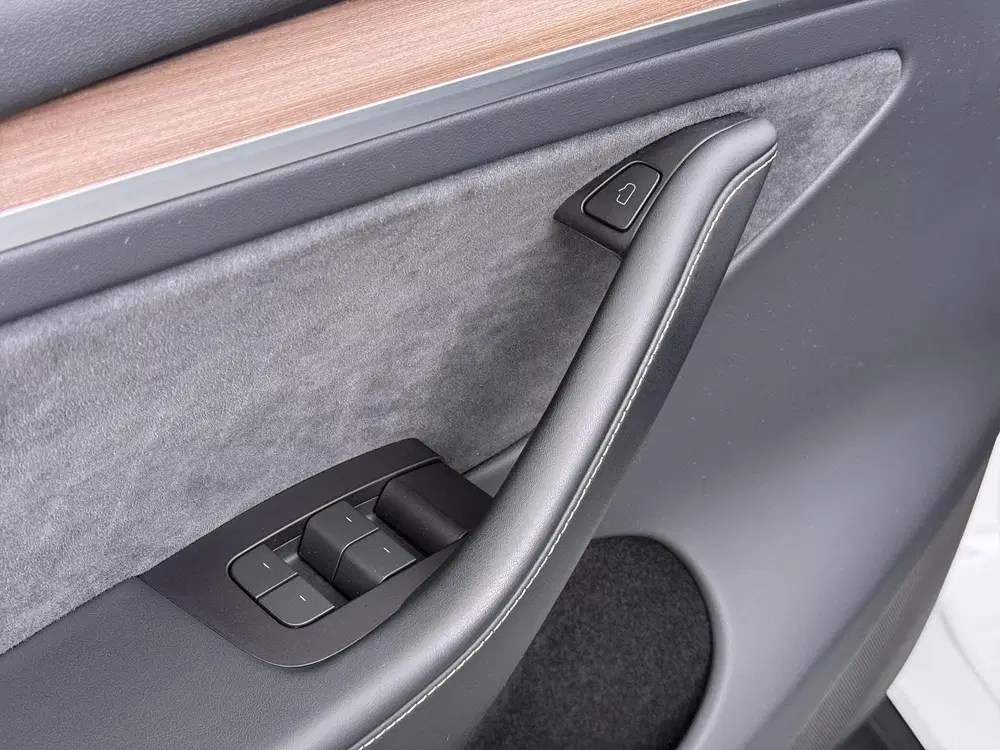 Tesla Model Y Performance AWD 75 kWh SOH 94% uit 2024, foto 17