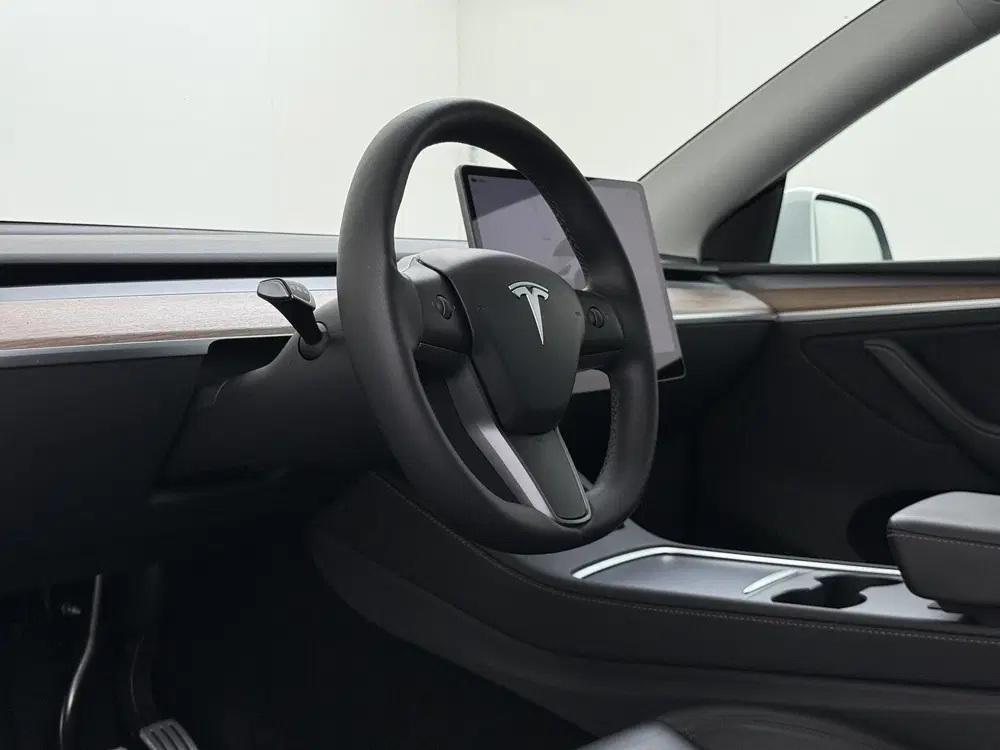 Tesla Model Y Performance AWD 75 kWh SOH 94% uit 2024, foto 18