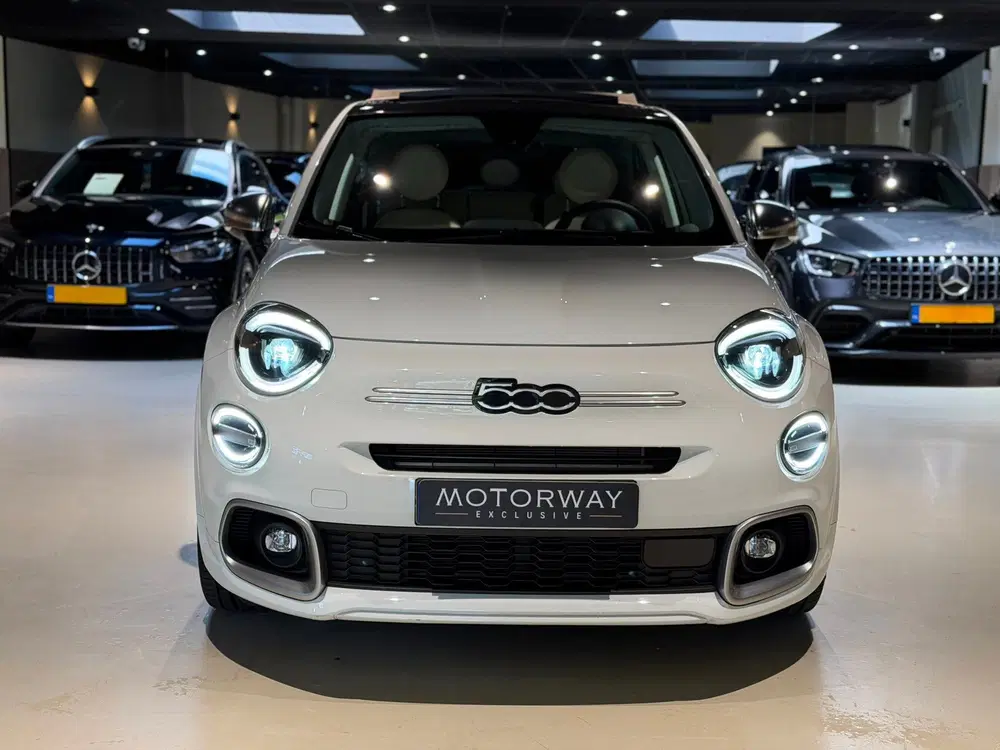 Fiat 500 1.5 Hybrid Dolcevita Sport Cabriolet uit 2023, foto 2