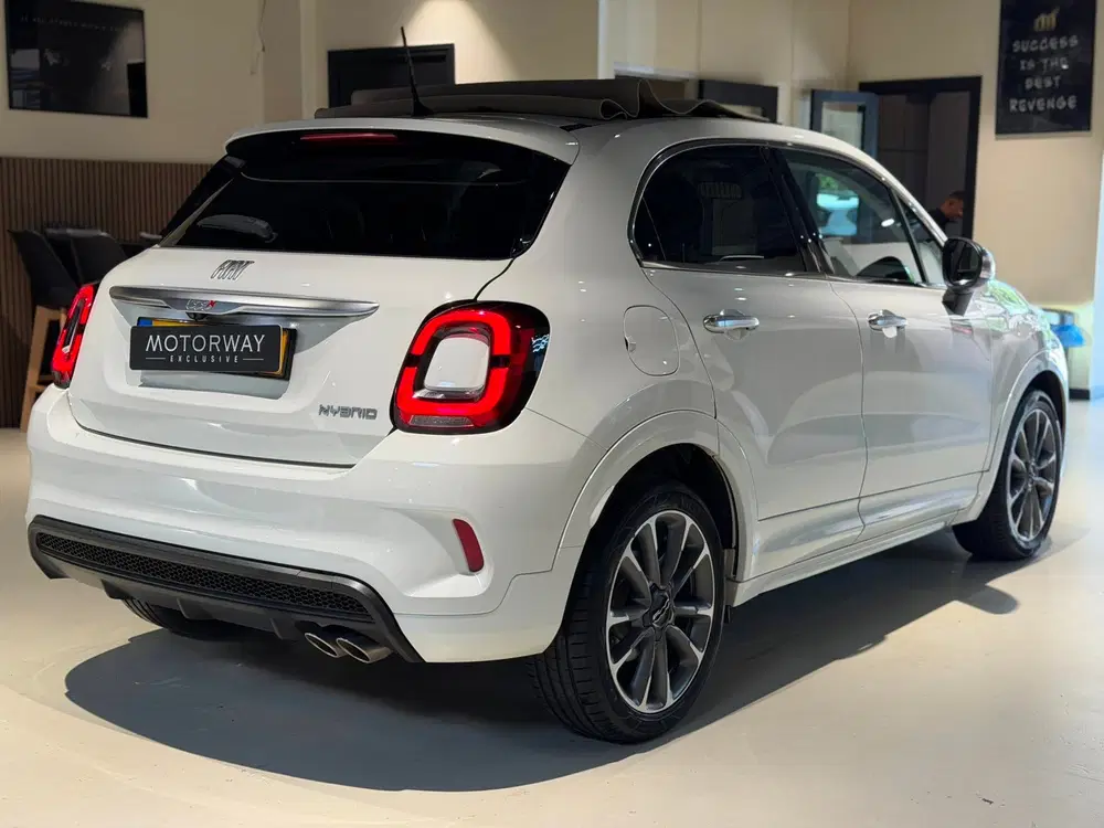 Fiat 500 1.5 Hybrid Dolcevita Sport Cabriolet uit 2023, foto 8