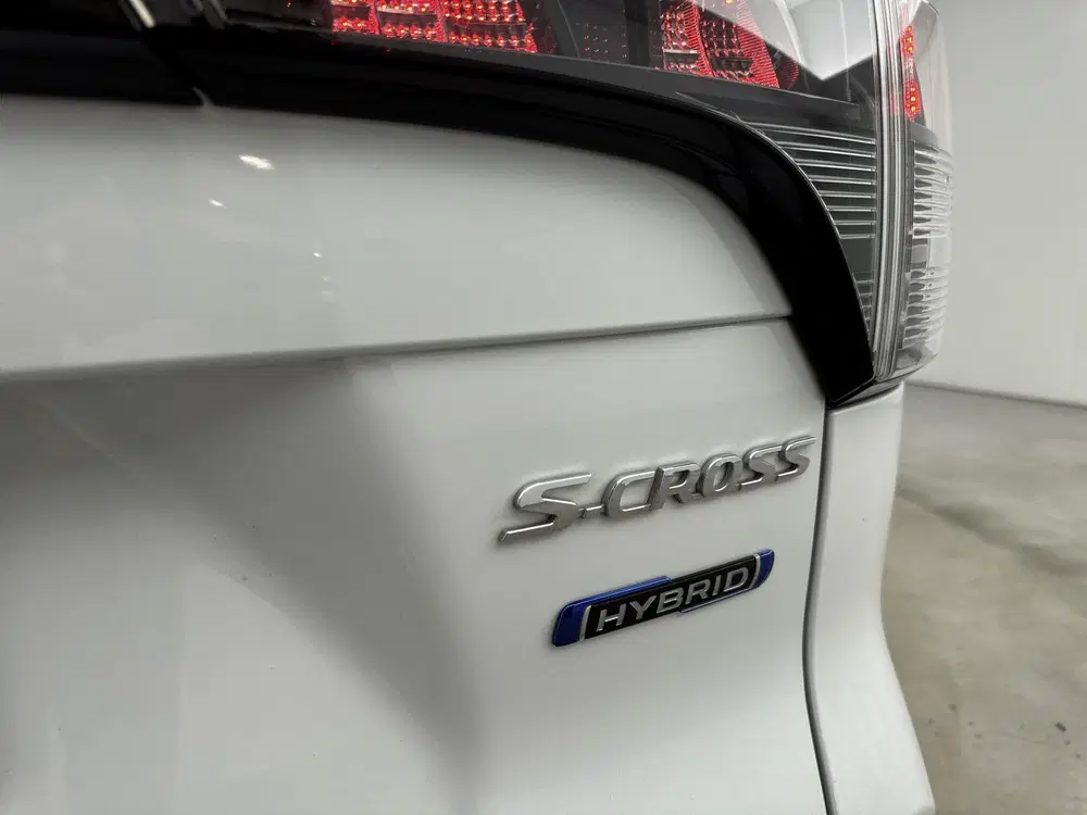 Suzuki S-Cross 1.5 Hybrid Style uit 2023, foto 19