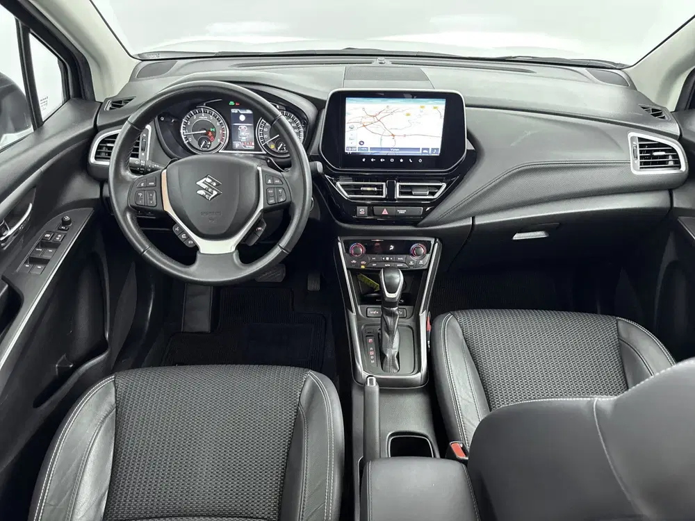 Suzuki S-Cross 1.5 Hybrid Style uit 2023, foto 4