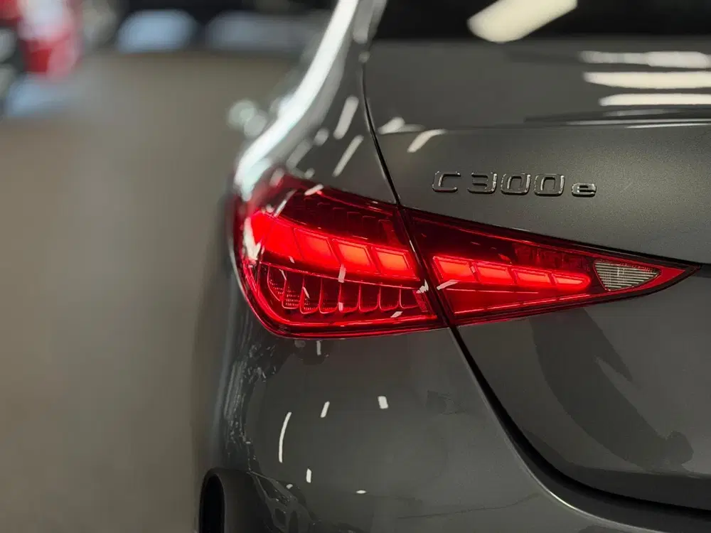 Mercedes-Benz C-Klasse 300 e NAVIGATIE uit 2023, foto 12