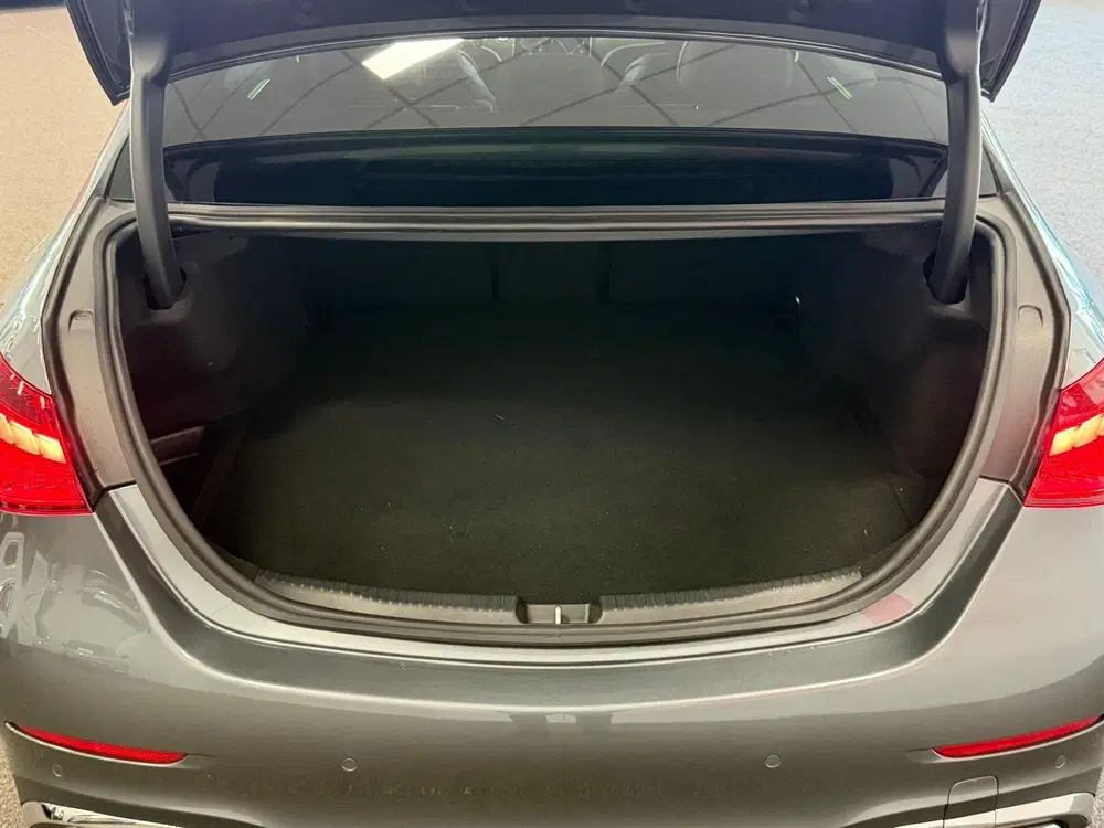 Mercedes-Benz C-Klasse 300 e NAVIGATIE uit 2023, foto 16