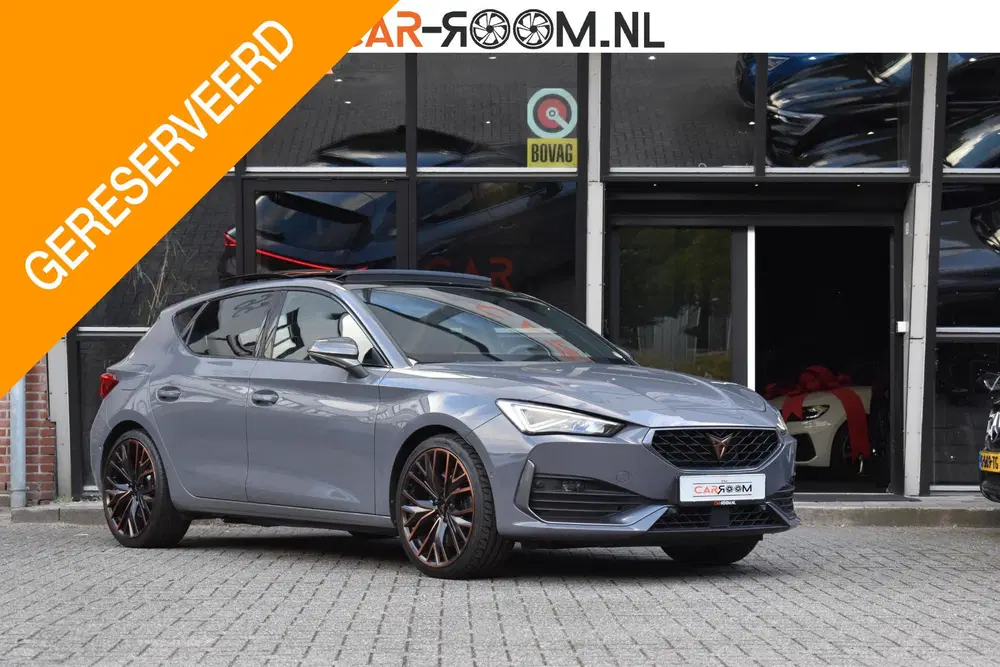 Cupra Leon 1.4 e-Hybrid VZ Copper Edition 245PK Pano uit 2022