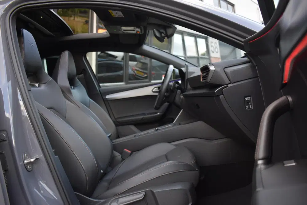 Cupra Leon 1.4 e-Hybrid VZ Copper Edition 245PK Pano uit 2022, foto 16