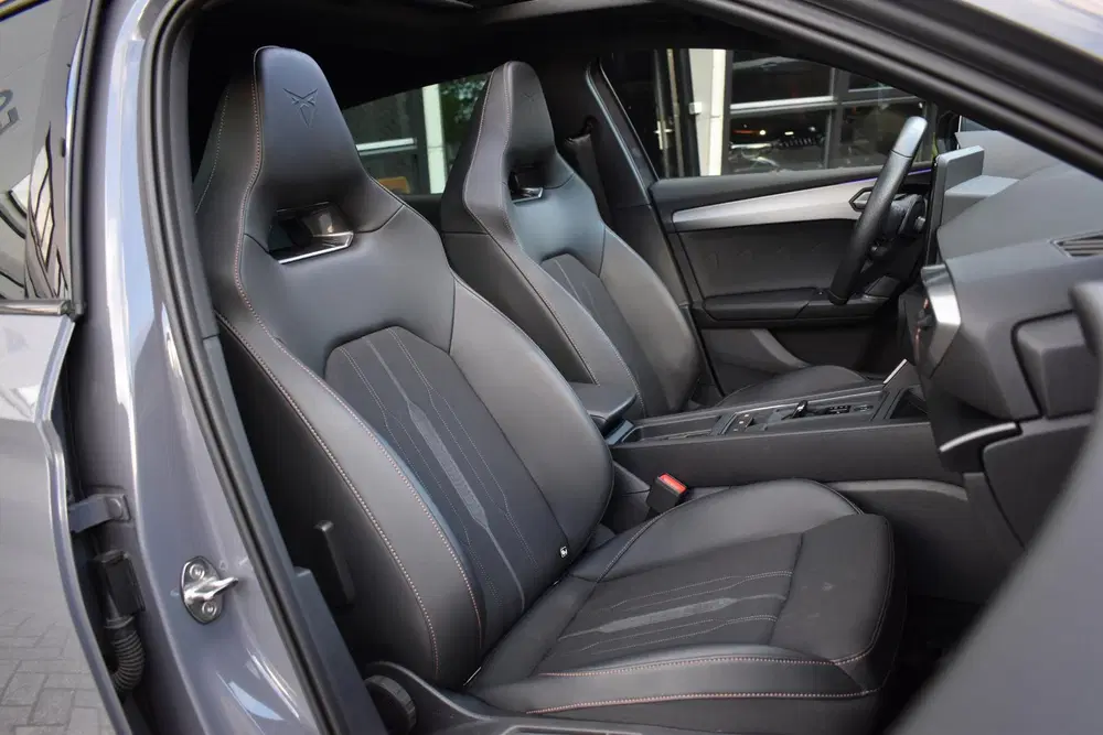 Cupra Leon 1.4 e-Hybrid VZ Copper Edition 245PK Pano uit 2022, foto 18