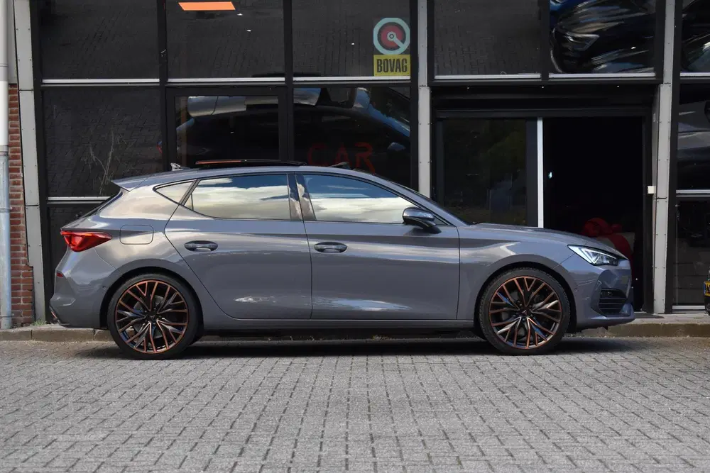 Cupra Leon 1.4 e-Hybrid VZ Copper Edition 245PK Pano uit 2022, foto 8