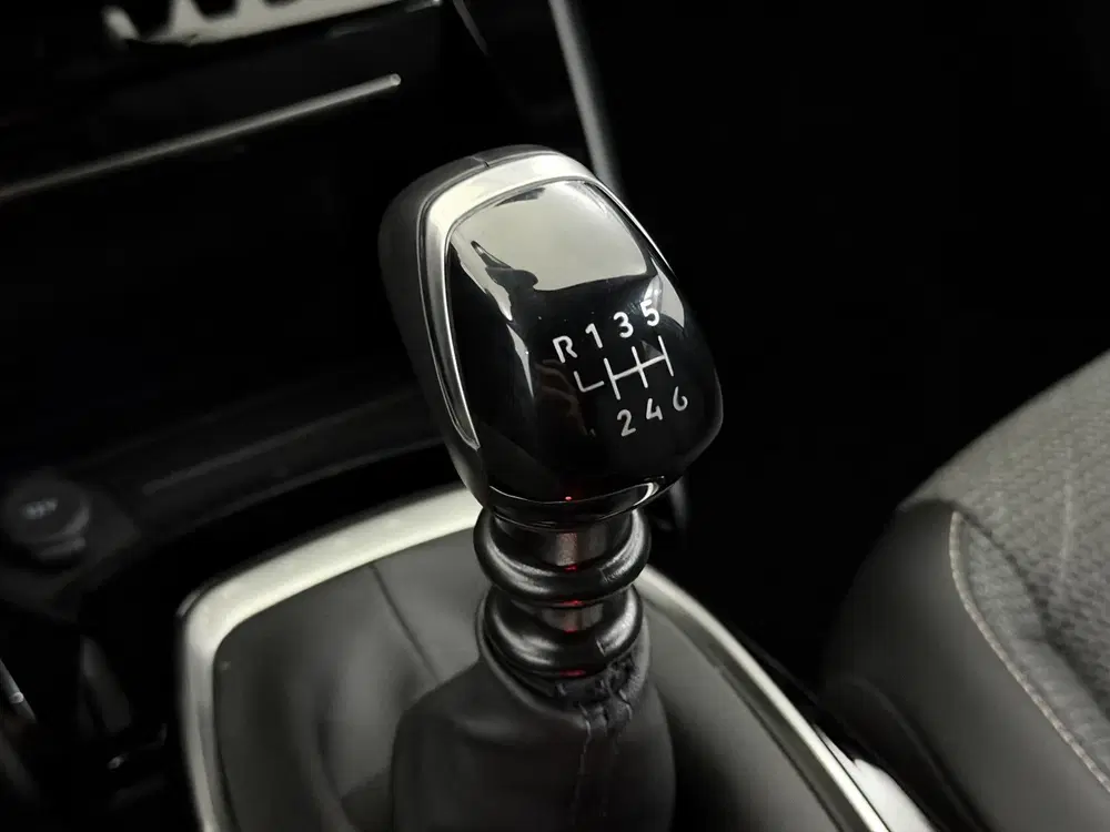 Peugeot 2008 1.2 PureTech 100 Allure 360 Camera uit 2025, foto 16