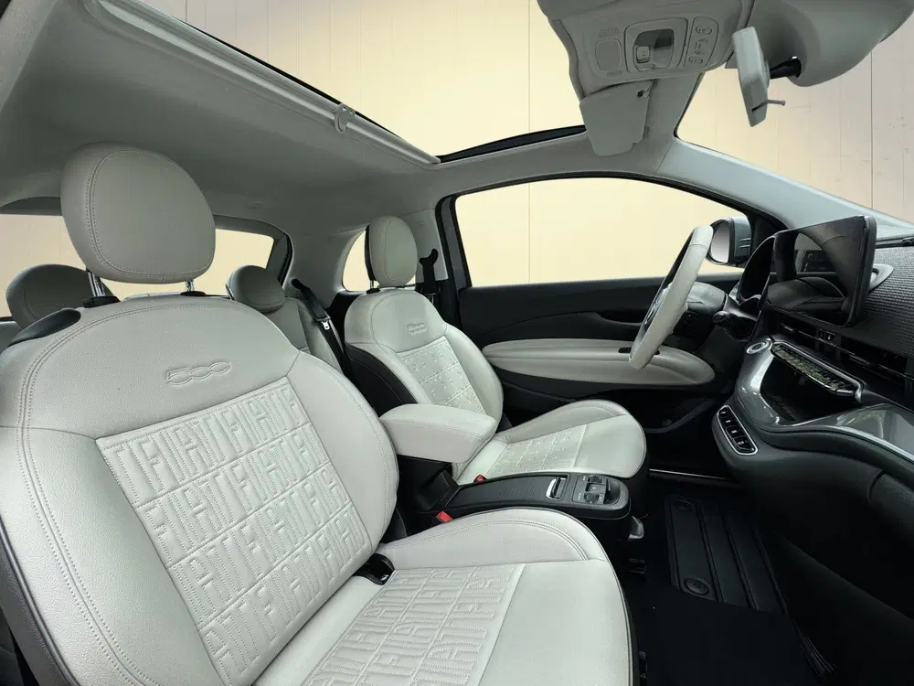 Fiat 500e LA PRIMA 42KWH Soh 93% uit 2020, foto 16