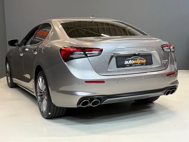 Maserati Ghibli 330pk Hybrid GT uit 2022, foto 8
