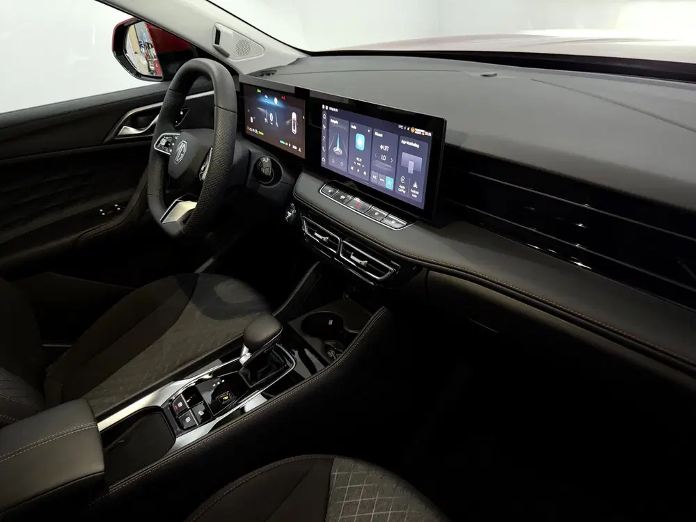 MG EHS 1.5 TGDI Comfort Plug-in Camera uit 2026, foto 10