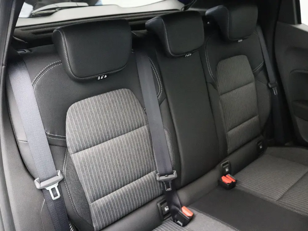 Mitsubishi Colt 1.6 HEV Intense uit 2025, foto 10