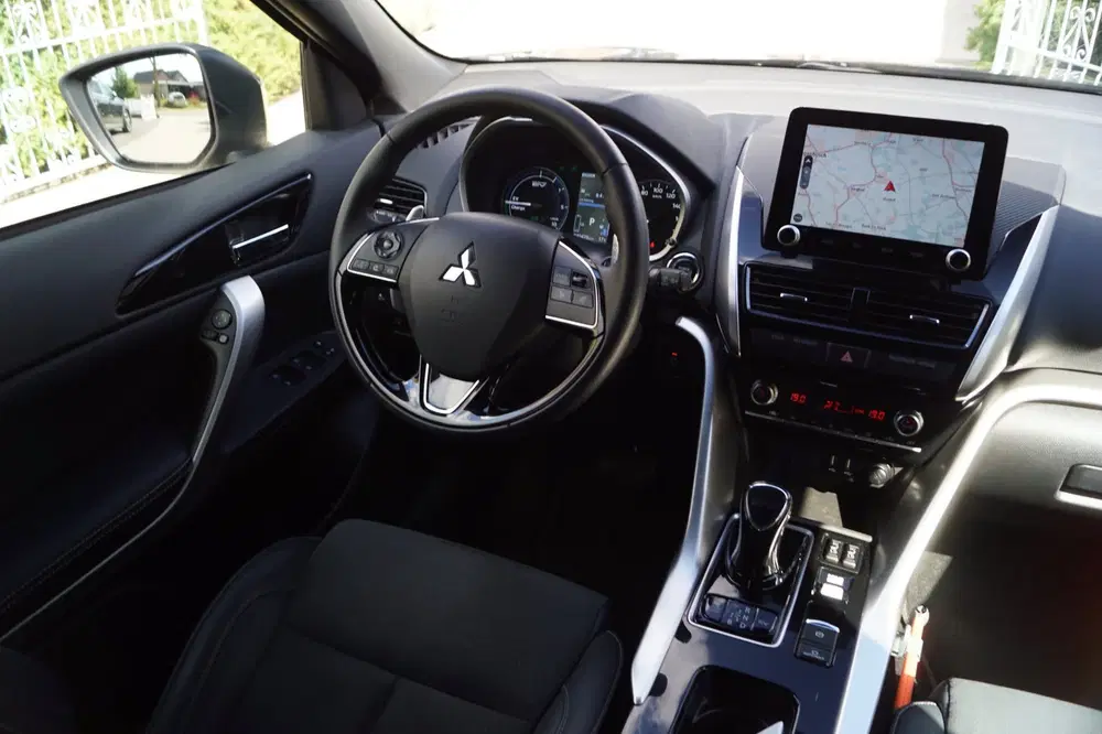 Mitsubishi Eclipse Cross 2.4 PHEV Intense+ Autom 4 WD Leder uit 2022, foto 3