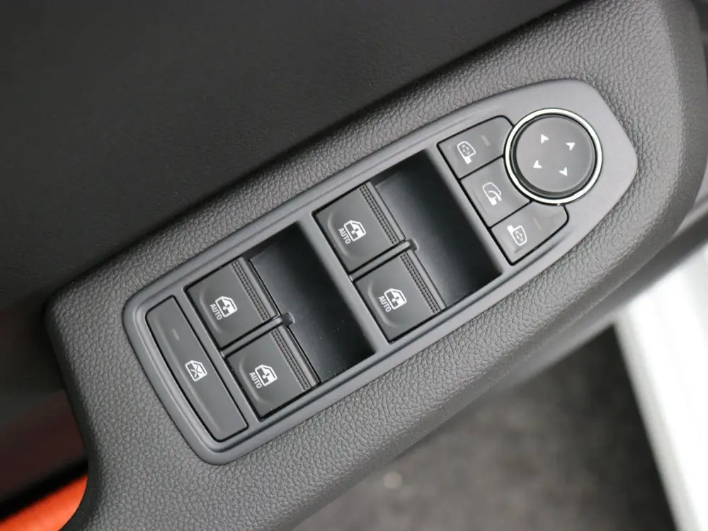 Mitsubishi Colt 1.0T MT Intense uit 2025, foto 8
