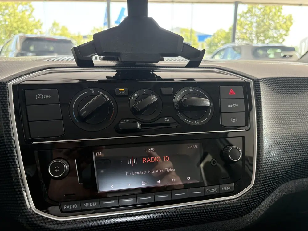 Volkswagen Up! 1.0 Airco - Bluetooth - Radio - Led verlichti uit 2023, foto 10
