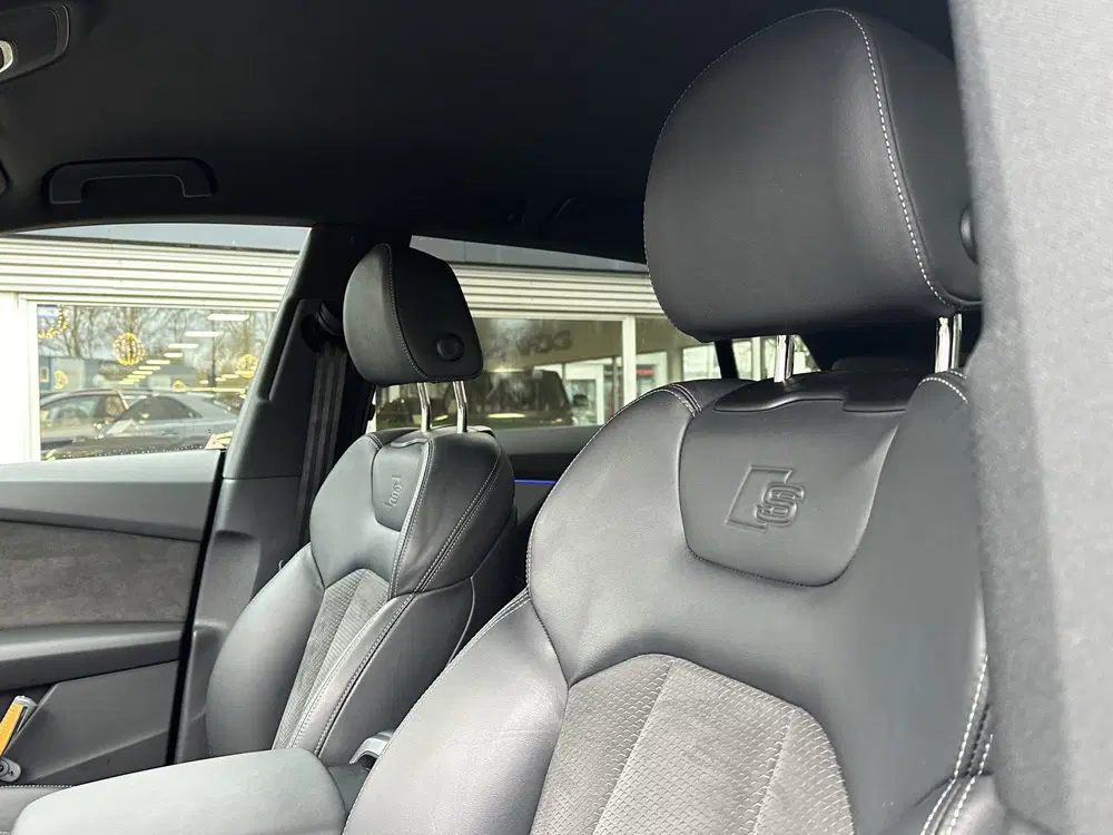 Audi Q8 55 TFSI e quattro Pro Line S-Line uit 2020, foto 10