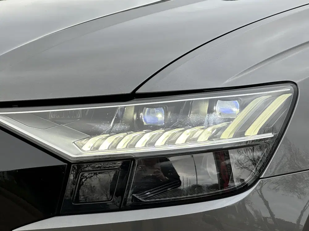 Audi Q8 55 TFSI e quattro Pro Line S-Line uit 2020, foto 14