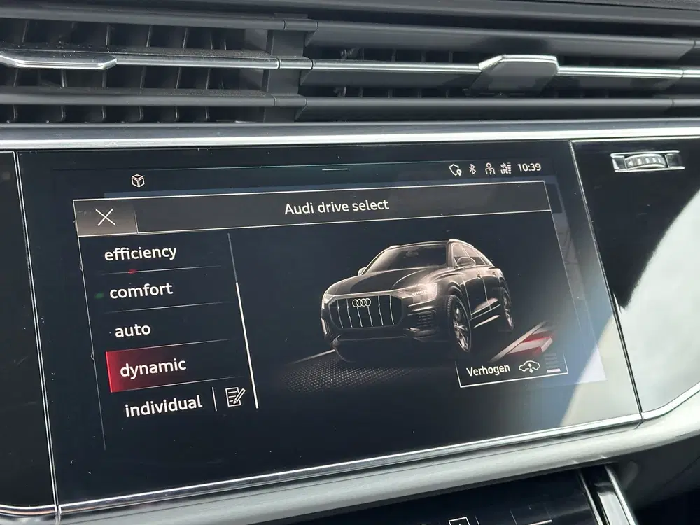 Audi Q8 55 TFSI e quattro Pro Line S-Line uit 2020, foto 19