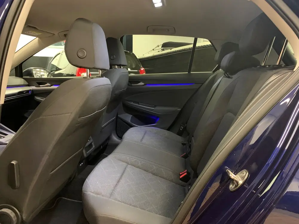 Volkswagen Golf 1.5 eTSI R-Line|LED|Automaat|Sfeerverlichtin uit 2020, foto 11