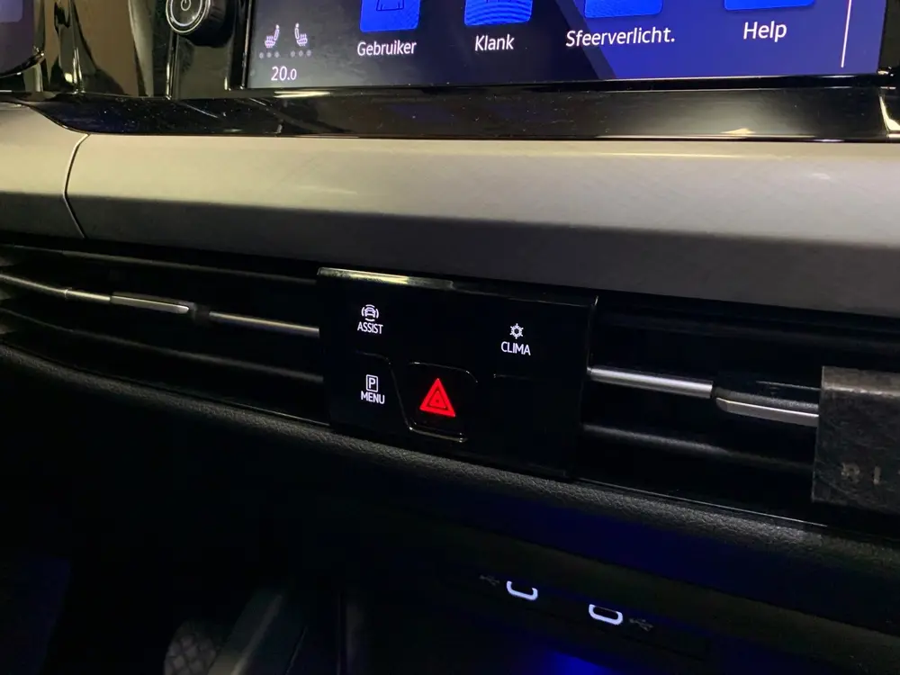 Volkswagen Golf 1.5 eTSI R-Line|LED|Automaat|Sfeerverlichtin uit 2020, foto 14