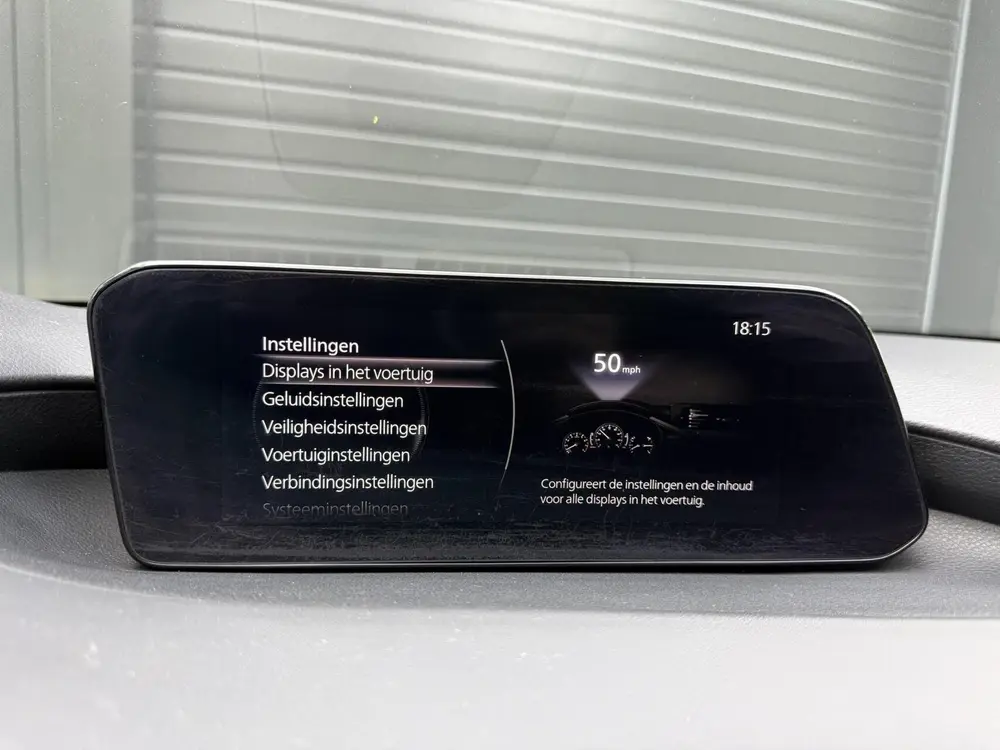 Mazda 3 2.0 e-SkyActiv-G M Hybrid 122 Luxury l Car uit 2019, foto 18