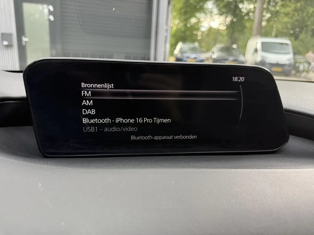 Mazda 3 2.0 e-SkyActiv-G M Hybrid 122 Luxury l Car uit 2019, foto 19