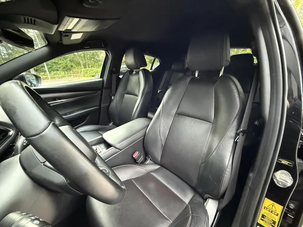 Mazda 3 2.0 e-SkyActiv-G M Hybrid 122 Luxury l Car uit 2019, foto 2