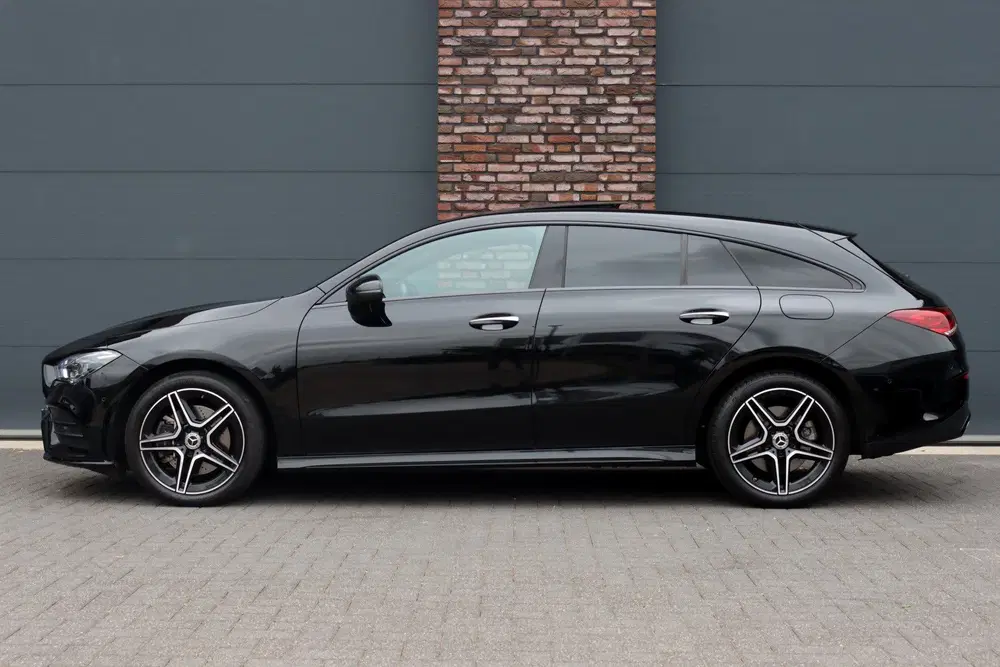Mercedes-Benz CLA 250 e AMG Line uit 2023, foto 9