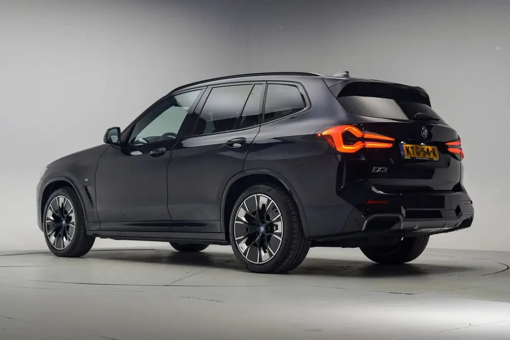 BMW iX3 80 kWh M-Sport High Executive Aut. [ Head uit 2022, foto 3