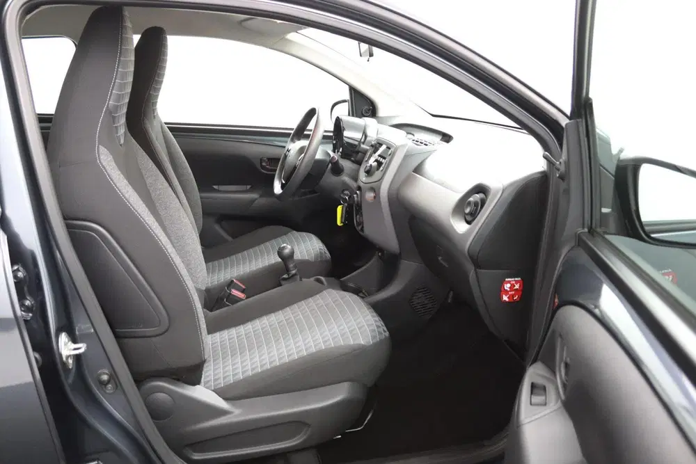 Peugeot 108 1.0 e-VTi Active uit 2021, foto 14