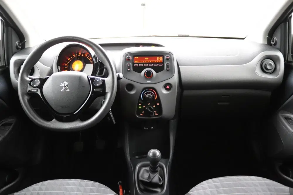 Peugeot 108 1.0 e-VTi Active uit 2021, foto 3