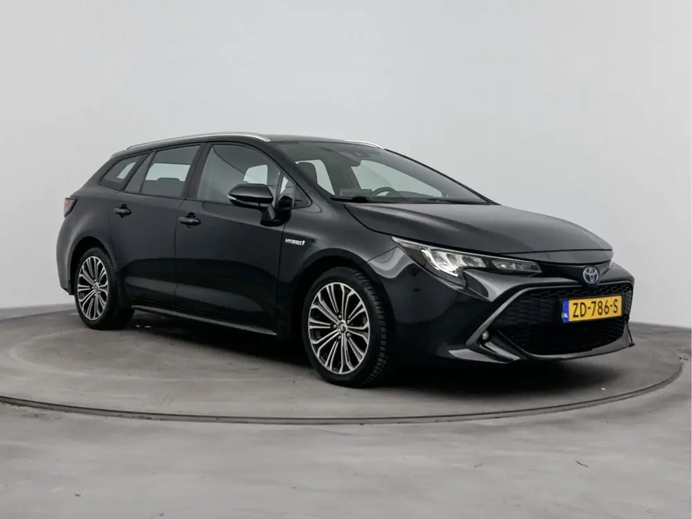 Toyota Corolla 1.8 Hybrid First Edition uit 2019, foto 13