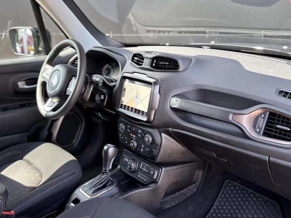 Jeep Renegade 4xe 240 Plug-in Hybrid Electric New Upland uit 2023, foto 14