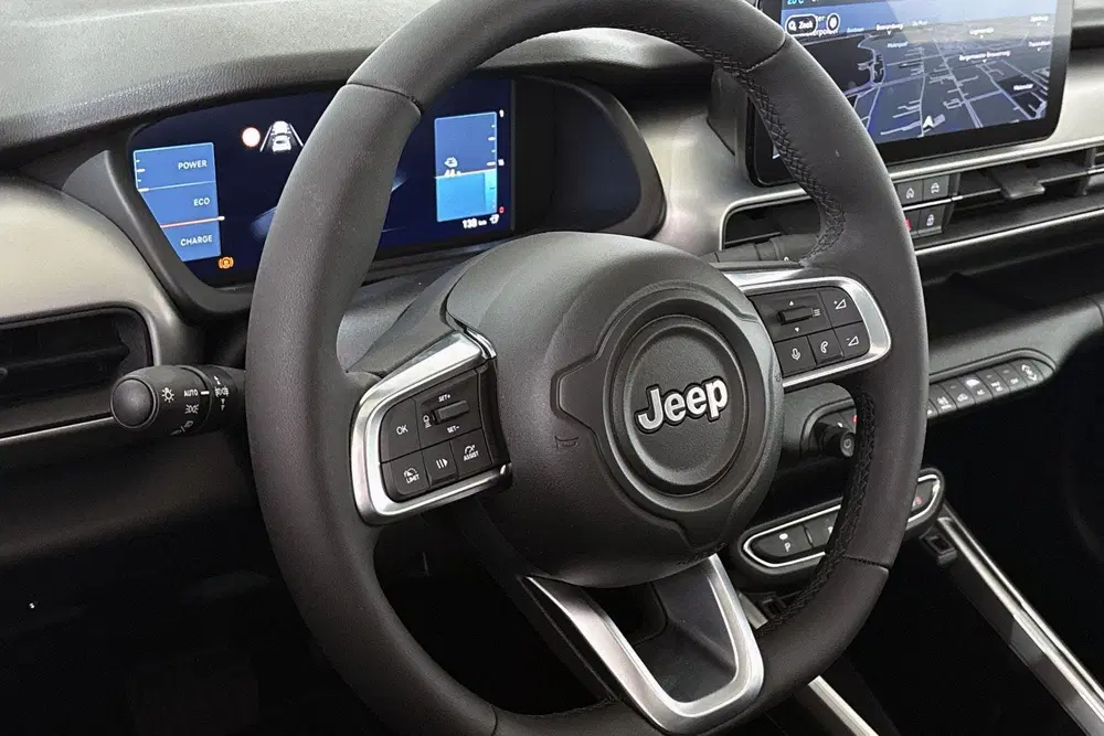 Jeep Avenger Altitude 54 kWh Panoramadak Leder Massage uit 2026, foto 12
